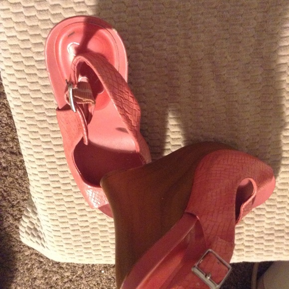 Jessica Simpson wedges - Picture 4 of 4